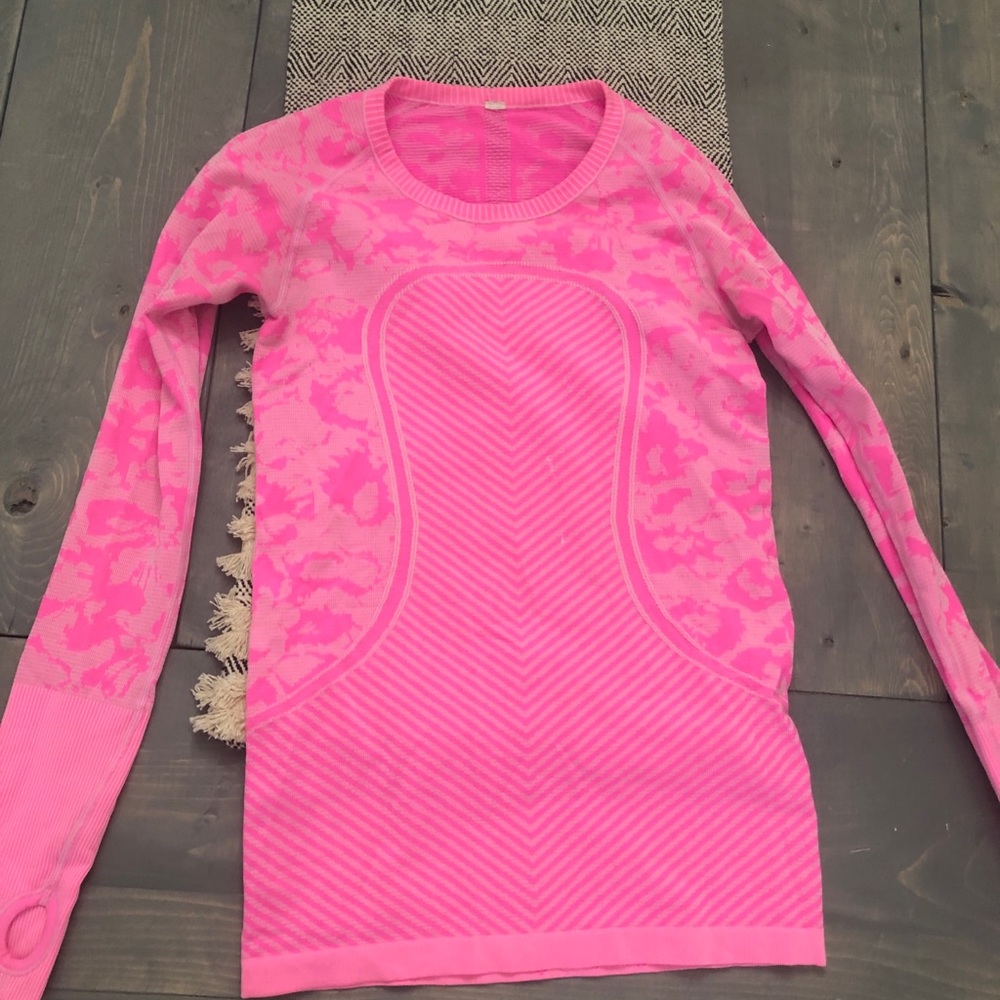 Long sleeve top from lululemon!